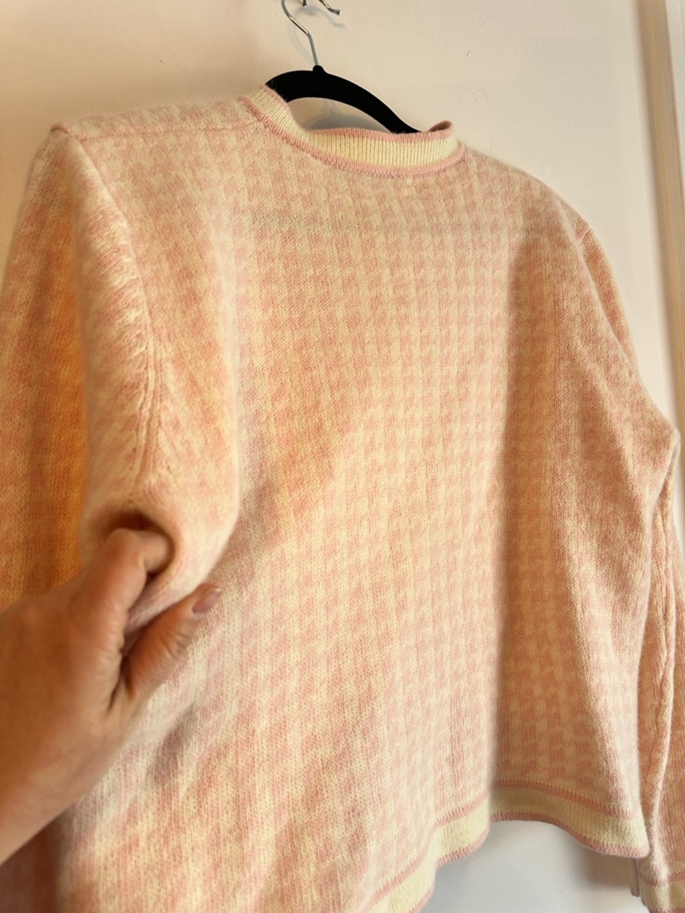 Vintage Wool Pink Houndstooth Cardigan - Picture 3 of 4